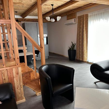 1852 Landgasthof- Ferienwohnung 埃尔策 外观 照片