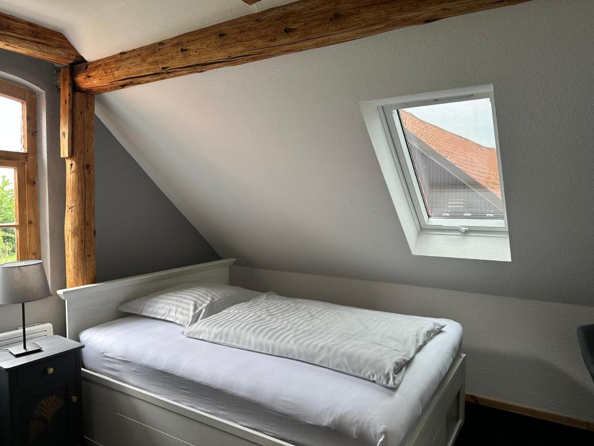 1852 Landgasthof- Ferienwohnung 埃尔策 外观 照片